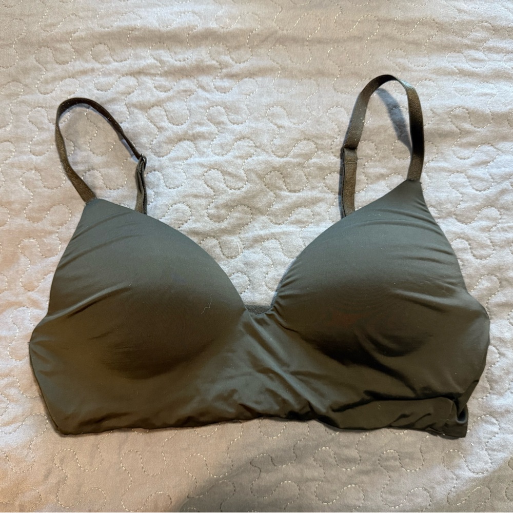 Victoria’s Secret Black Push-Up Bra 34B
